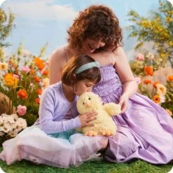 Chick Warmies 13 Chick Warmies -Warmies Warmies Q1 Lifestyle GrantPuckett10571 Retouch